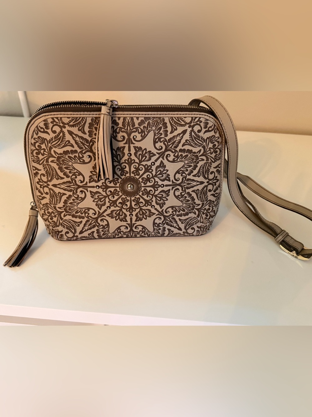 Brighton Laser Cut Floral Leather Organizer Crossbody Bag Taupe EUC - Picture 6 of 15